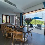 Folie Bleue Villa