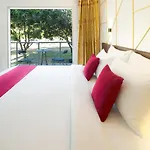 Araya Hotel