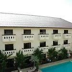 Bonkai Resort