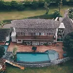 Boribot Pool Resort