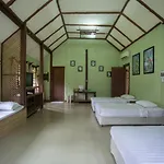 Donsak Orchid Resort