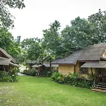 Donsak Orchid Resort
