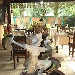 Lanna Saithong Resort