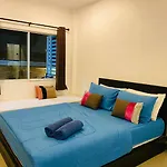 Baan Ta Long Beach Koh Larn