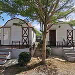 De Coco House