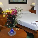Rendezvous Hotel