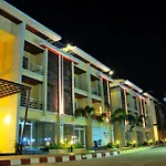 Boonjumnong Modern Apartment