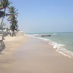 Baan Lom Talay