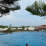 Oyo 416 Golden Nakara Resort Maesai