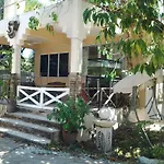 Penny\'S Home Stay Resort