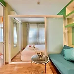 The Trust Huahin Resort Condo Greeny Room
