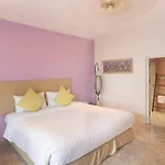 Sanae Beach Hua Hin