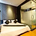 Glitz Bangkok