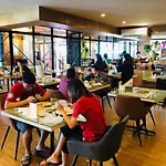 Crystal Jade Hotel