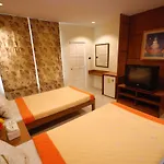 Baan Suan Resort Juree Punsuk
