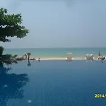 Maya Koh Lanta Resort