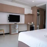 42C The Chic Hotel