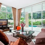 Jomtien Waree 4