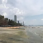 Latina Beach Resort Jomtien 2