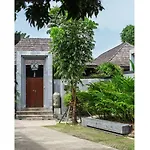 Villa Flores | Private Pool | Saiyuan Estate By Tropiclook | Naiharn Beach