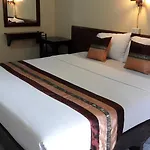 Lanna Thai Guesthouse