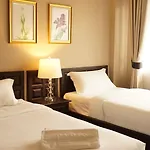 Taris Art Hotel Phrae