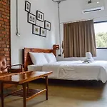 Na Na Hani Hotel
