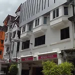 Rendezvous Hotel