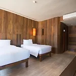 Baan Ploy Sea