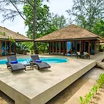 Koh Jum Beach Villas \