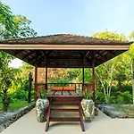 Koh Jum Beach Villas \