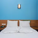 Riverside Hotel