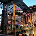 Thanyarat Resort