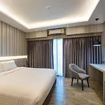 Nadee 10 Resort & Hotel