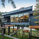 Le Bis Hotel
