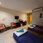 Phutawan Resort