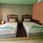 Phutawan Resort