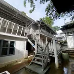 Banthaisangthain Resort