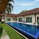 Villa Haimona By Tropiclook