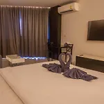 E263 Escape Beach House