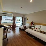 Swan Lake Hotel Sattahip