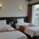 Swan Lake Hotel Sattahip