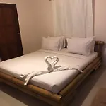 Nice Home Stay @Samroiyot