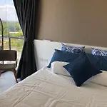 Beachfront Escape Seaview Suites 5Th & Top Floor- Mae Phim