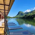 River Hill Side Resort