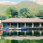 River Hill Side Resort