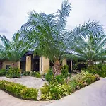 Palm Pran Resort