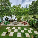 Suankafae Resort สวนกาแฟรีสอร์ท
