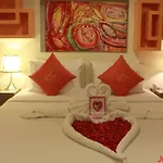 Ayara Grand Palace Hotel