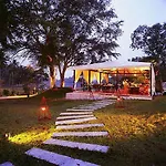 Khao Kheaw Es-Ta-Te Camping Resort & Safari
